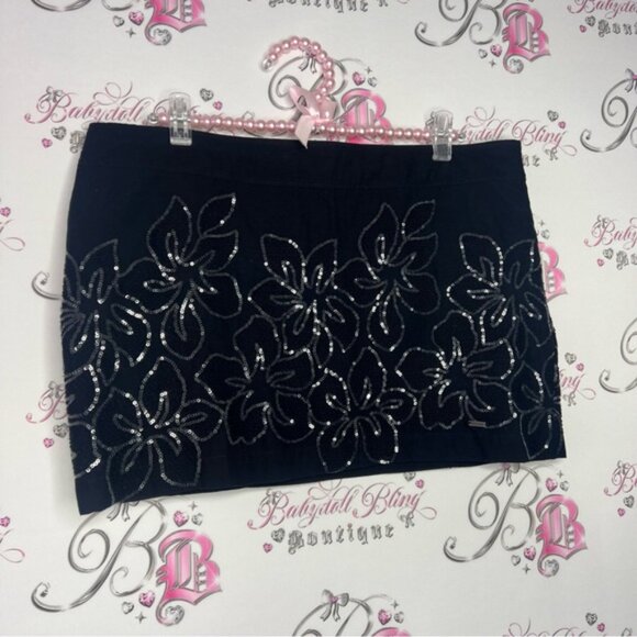 Hollister skirt tropical flowers sequin embroidered sparkly shiny black floral - Picture 4 of 8